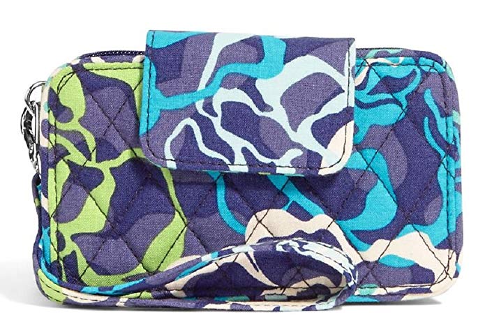 Gorgeous Vera Bradley Smartphone Wristlet 2.0 in Katalina Blues